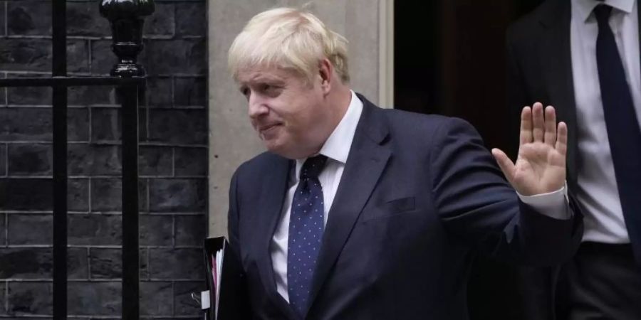 Boris Johnson, Premierminister von Grossbritannien, verlässt die 10 Downing Street. Foto: Matt Dunham/AP/dpa