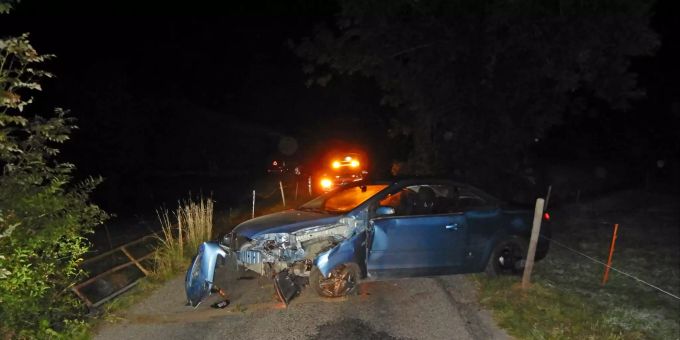 Die Lenkerin wurde leicht verletzt, der genaue Unfallhergang wird abgeklärt. Unfall
