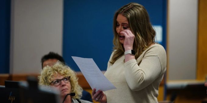 Trumps Ex-Anwältin Jenna Ellis legte ihr Geständnis zur versuchten Umkehrung des Wahlergebnisses 2020 in Georgia ab. georgia trump