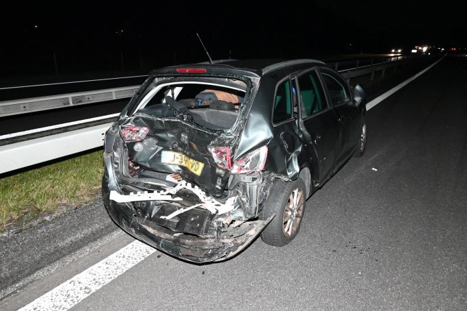 Beide Fahrzeuge wurden stark beschädigt. Fahrzeuge