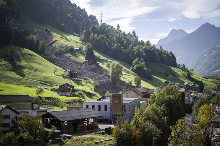 Der unter Schlamm liegende Teil von Schwanden GL, fotografiert am 3. Oktober 2023.