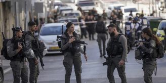 Konfrontation - Randale bei israelisch-palästinensischem Gedenken an Opfer