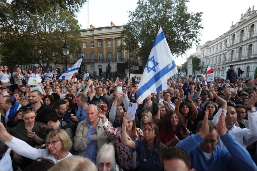 Doch es gibt auch pro-israelische Demonstrationen.