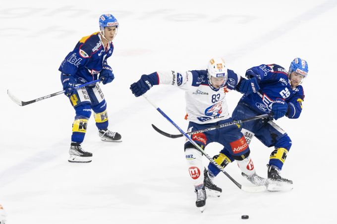 Der EHC Kloten ringt die ZSC Lions im Derby nieder. EHC Kloten ZSC Lions