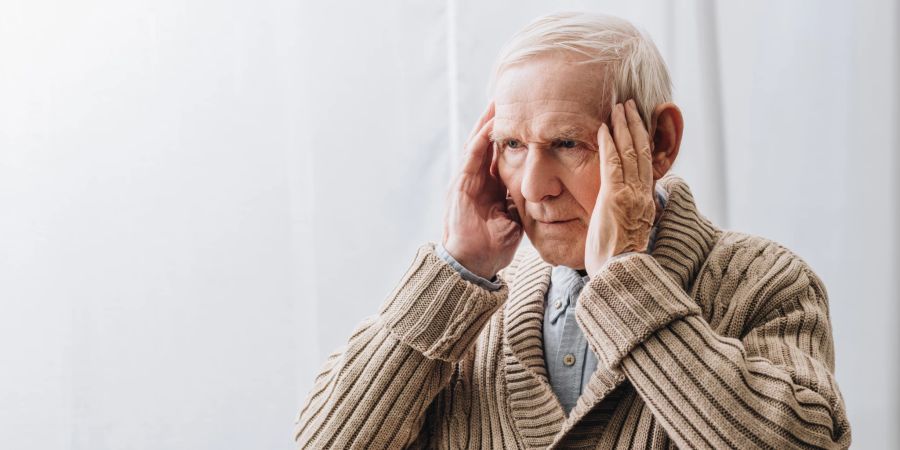 Viele ältere Menschen leiden an Demenz.
