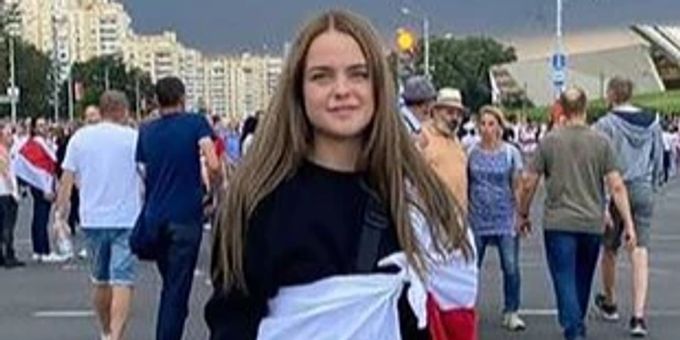 In Belarus - Geheimdienst verhaftet Frau (29) wegen Tinder-Fotos