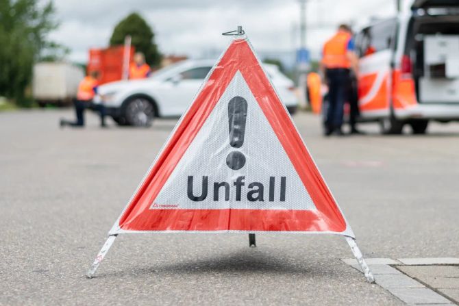 verkehrsunfall mönchaltorf