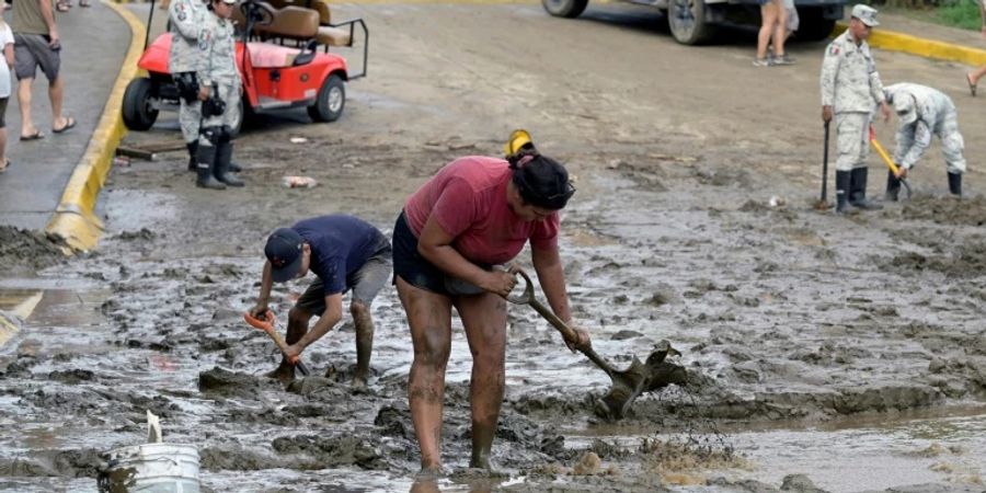 Aufräumarbeiten in Nayarit nach Durchzug von «Roslyn»