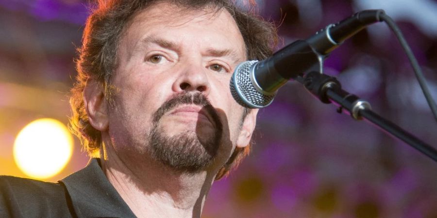 Jeff Cook 2014 auf der Bühne mit seiner Band Alabama