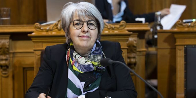 Bundesrätin Elisabeth Baume-Schneider kündigte an, noch in diesem Jahr eine Vorlage zur gewaltfreien Erziehung präsentieren zu wollen. Elisabeth Baume-Schneider