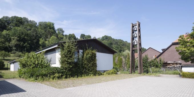 Die reformierte Kirche in Meinisberg. Die reformierte Kirche in Meinisberg.