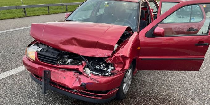 Wangen an der Aare SO: Drei Autos kollidieren bei Unfall auf A1. Wangen Unfall