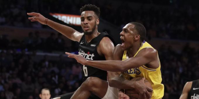 Rajon Rondo (r.) von den Los Angeles Lakers verletzte sich im Training schwer. Los Angeles Lakers