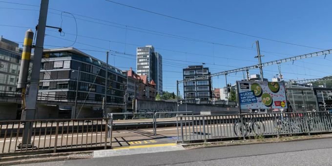 Der Bahnhof in Baden. Der Bahnhof in Baden.