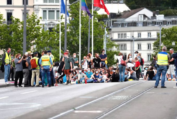 SCHWEIZ EXTINCTION REBELLION