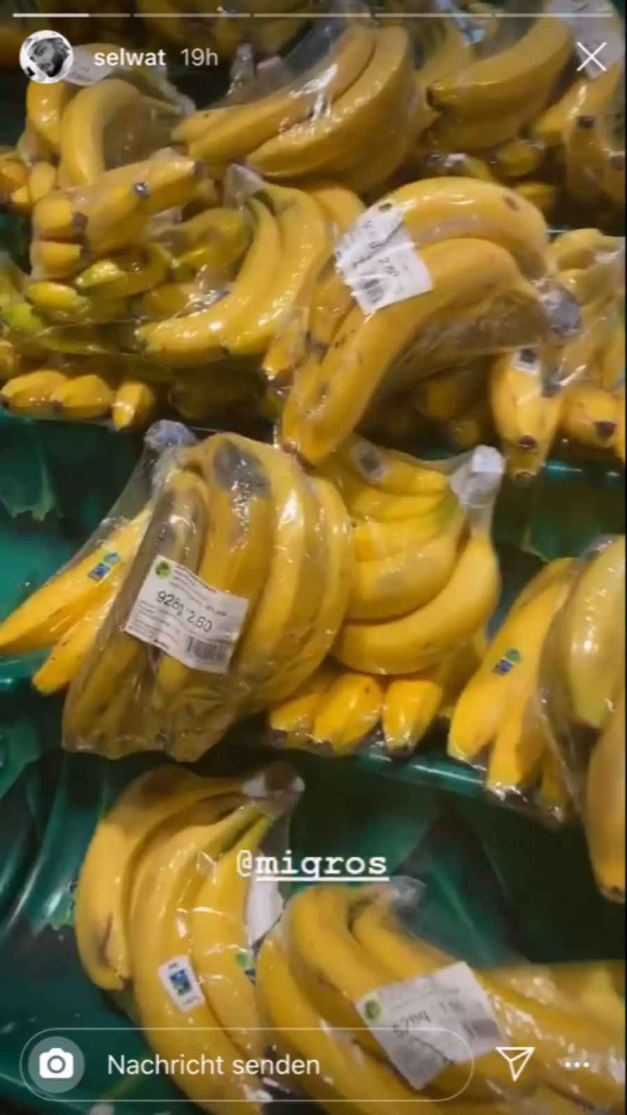 Normalerweise werden die Bananen in der Migros nicht verpackt. Eine Ausnahme findet sich im Kanton Waadt.