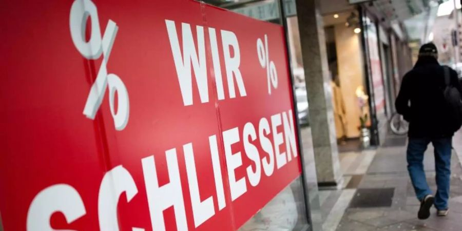 Für Deutschland sagen Experten einen Anstieg der Insolvenzen in den Jahren 2020 und 2021 um insgesamt 12 Prozent im Vergleich zu 2019 voraus. Foto: Martin Gerten/dpa/Symbolbild