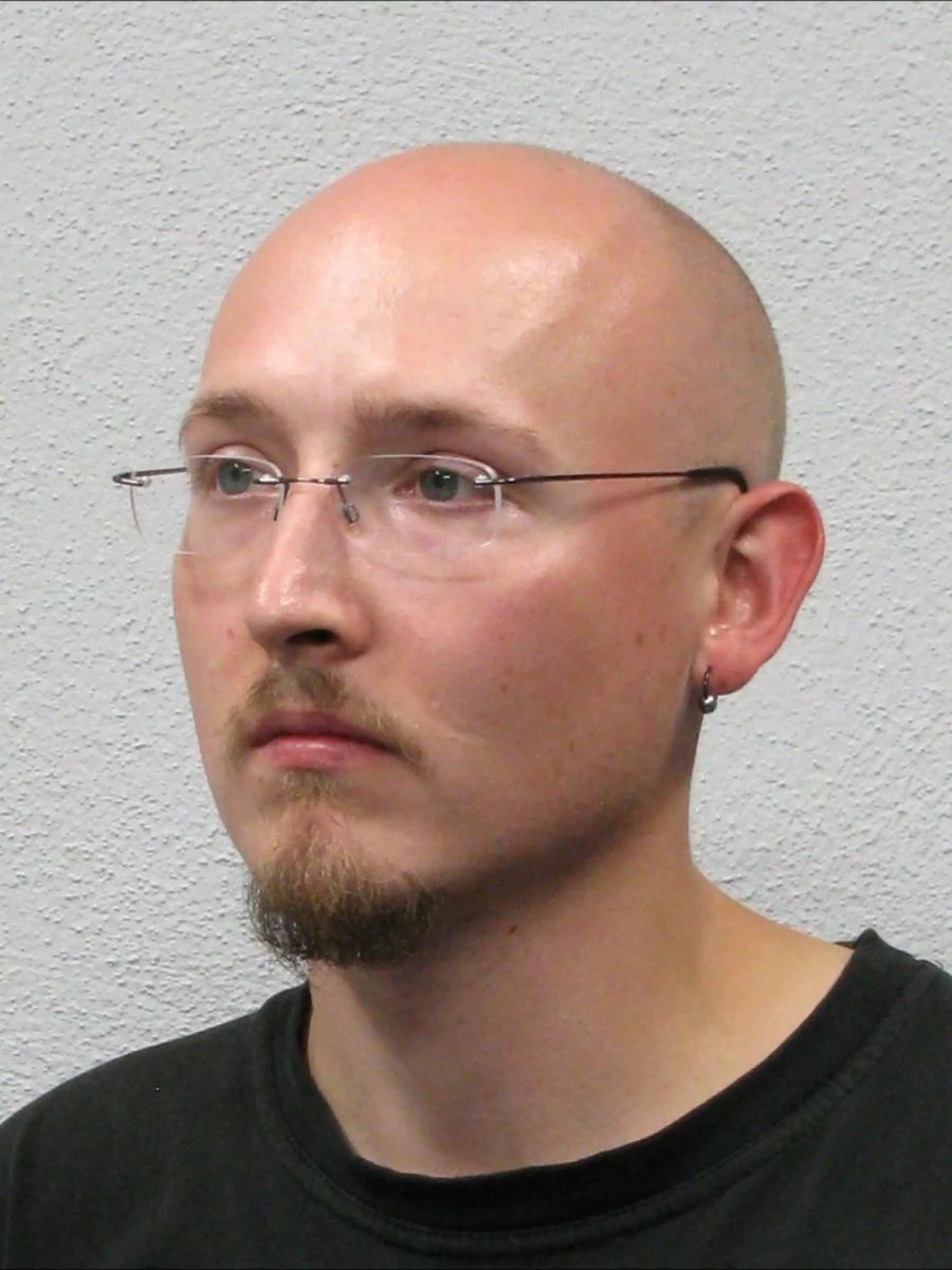 Yves Rausch flucht