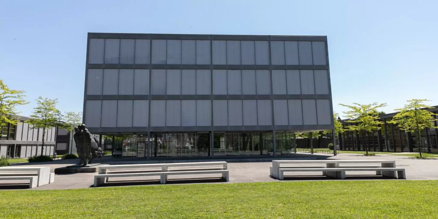Die Kantonsschule in Baden.