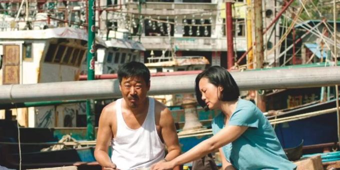 Wang Jingchun (l) als Liu Yaojun und Yong Mei als Wang Liyun in einer Szene des Films "Bis dann, mein Sohn". Foto: Piffl Medien/dpa Wang Jingchun (l) als Liu Yaojun und Yong Mei als Wang Liyun in einer Szene des Films "Bis dann, mein Sohn". Foto: Piffl Medien/dpa