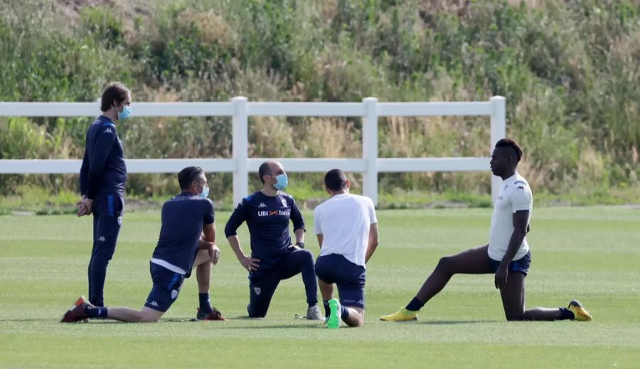 Da durfte er noch mittrainieren: Mario Balotelli auf dem Trainingsgelände von Brescia Calcio.