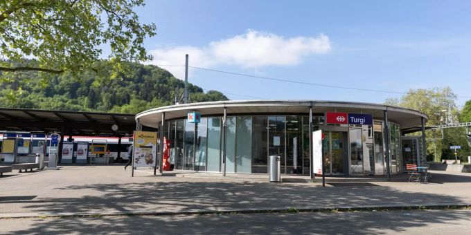 Der Bahnhof in Turgi. Der Bahnhof in Turgi.