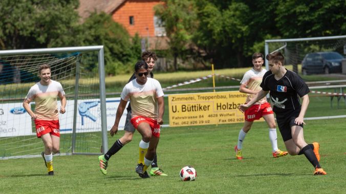 Und Anpfiff ... wer erobert den Ball?