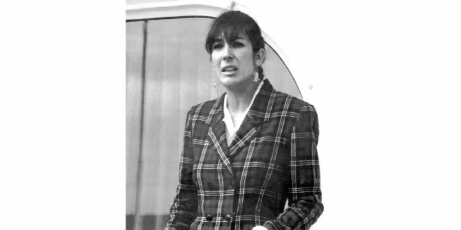 Ghislaine Maxwell, Tochter des verstorbenen britischen Verlegers R. Maxwell, an Bord der "Lady Ghislaine". Foto: Dominique Mollard/AP/dpa