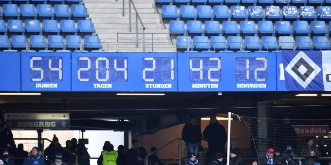 Der HSV entfernt die Uhr aus dem Volksparkstadion. HSV