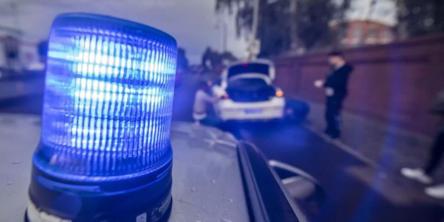 Blaulicht auf einem Polizeiwagen
