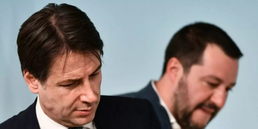 Ministerpräsident Conte (l.) und Innenminister Salvini