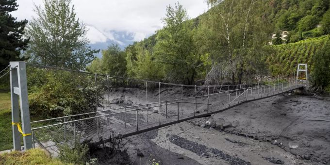 Der Bach Losentse in Chomoson VS, der am Sonntag über die Ufer trat. Losentse Chamoson Wallis