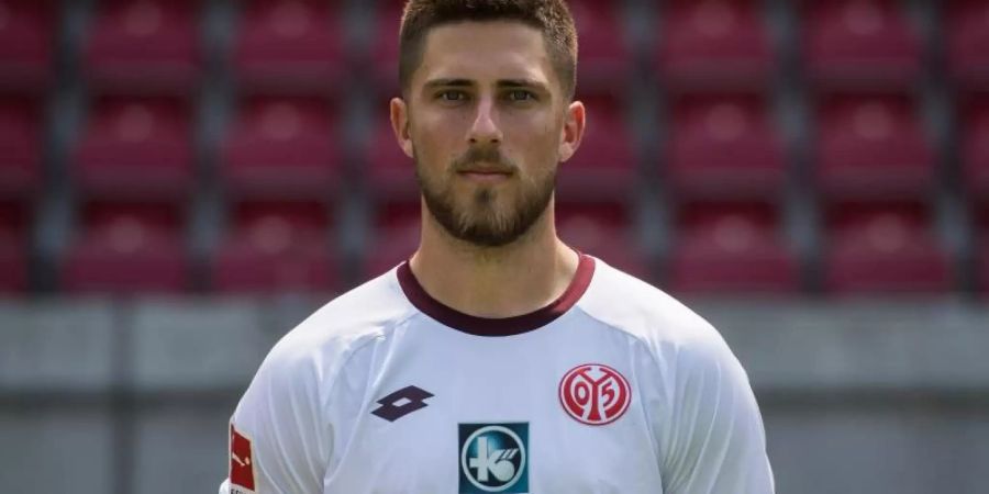 Torhüter Jannik Huth wechselt vom FSV Mainz 05 zum Bundesliga-Aufsteiger SC Paderborn. Foto: Andreas Arnold/dpa/Archiv