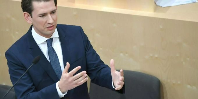 Kurz bei Parlamentssitzung vor Misstrauensvotum Kurz bei Parlamentssitzung vor Misstrauensvotum