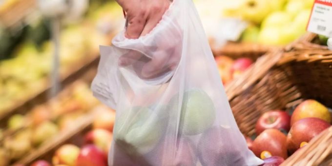 Berlin - Verbrauch dünner Plastiktüten für Obst und Gemüse unverändert hoch