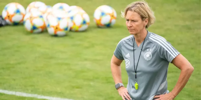 Heute Beginnt An Fussball Weltmeisterschaft Der Frauen K O Phase