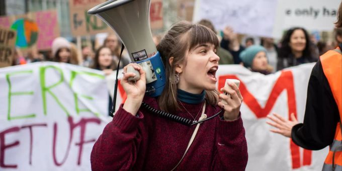Der Klimastreik ist laut Claude Longchamp eine Chance, dass die heutigen jungen Menschen Politik wieder als kollektive Kraft verstehen. Klimastreik