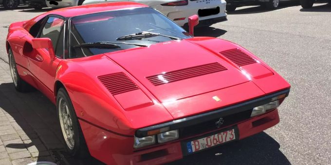 2,3 Millionen teuer - Mann verschwindet mit Ferrari bei Probefahrt