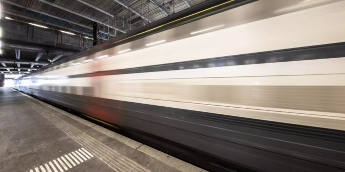 Der Zug ist deutlich umweltfreundlicher als das Flugzeug SBB Zug
