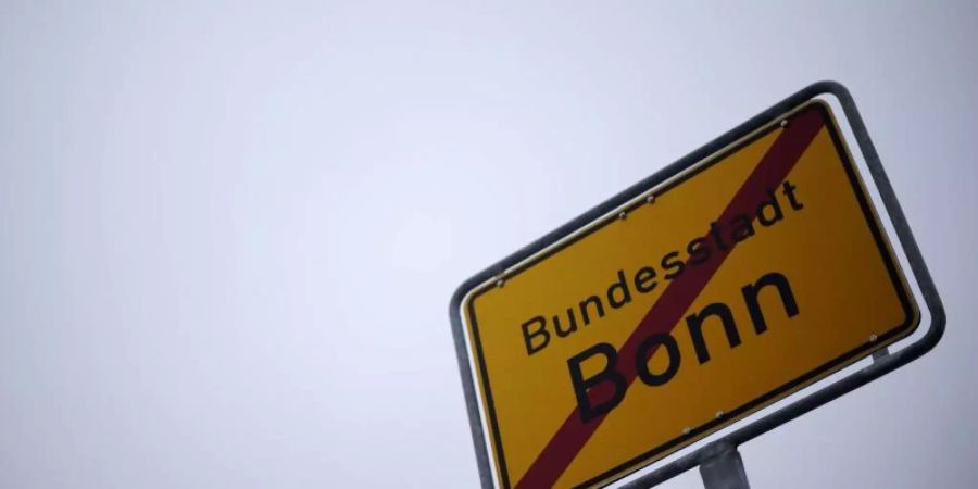 Armin Laschet: «Berlin ist doch schon heute völlig überhitzt und überfordert und kämpft um bezahlbaren Wohnraum. Welchen Sinn soll es machen, jetzt noch tausende Beamte und ihre Familien mit Milliarden-Kosten nach Berlin umzusiedeln?» Foto: Marius Becker