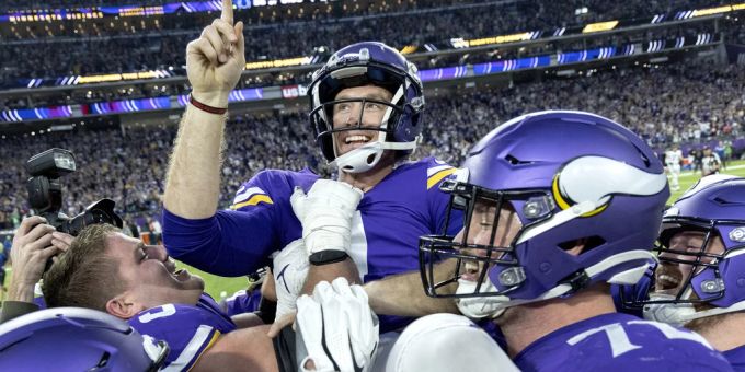 Die Minnesota Vikings feiern ihren Sieg gegen die Colts. NFL Minnesota Vikings