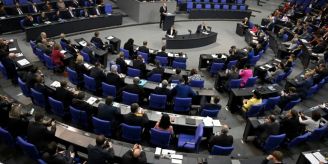 Berlin - Bundestag beschliesst besseren Schutz für Whistleblower in Firmen und Behörden Berlin - Bundestag beschliesst besseren Schutz für Whistleblower in Firmen und Behörden