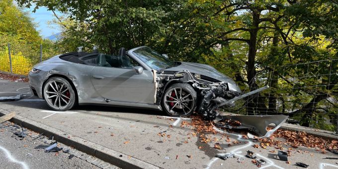 St.Gallen: 20-Jährige knallt mit Sportwagen in Maschendrahtzaun. St.Gallen