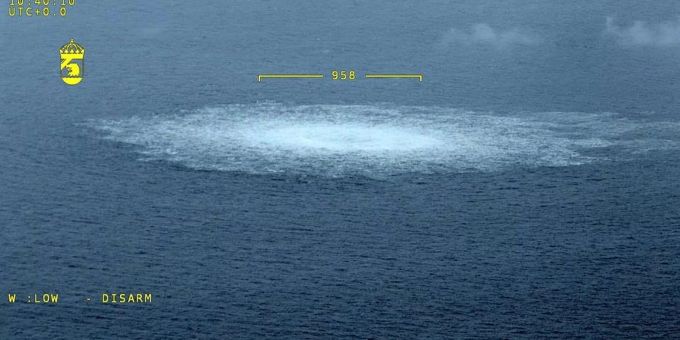 Das Nord Stream 1-Gasleck in der Ostsee, fotografiert aus einem Flugzeug der schwedischen Küstenwache. Nord Stream Leck