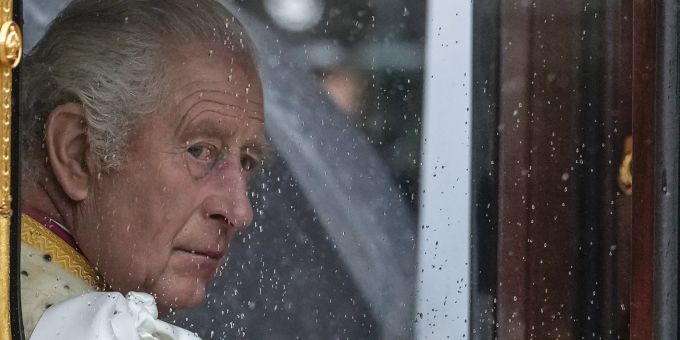 King Charles hat Krebs. Er ist 75 Jahre alt. King Charles