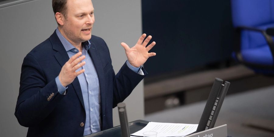 Die AfD wolle Forschungsfeldern, die ihnen missfalle, die finanzielle Grundlage entziehen, so Kai Gehring (Grüne).