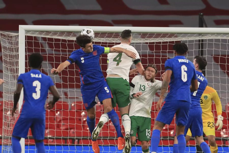 Harry Maguire trifft per Kopf zur 1:0-Führung.