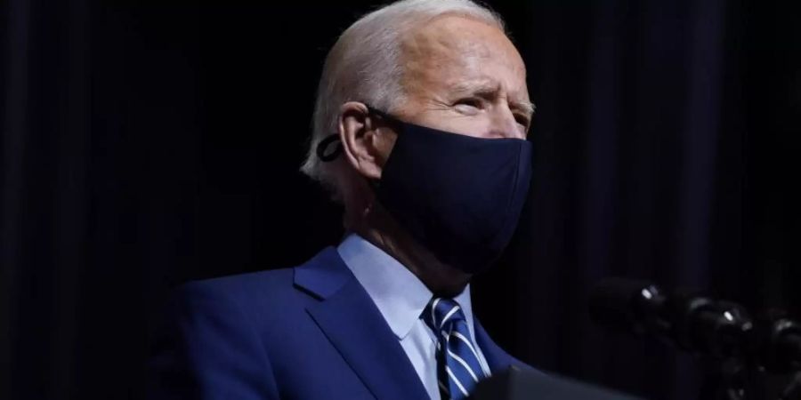 US-Präsident Joe Biden macht bei seinem Besuch im Nationalen Gesundheitsinstitut weiter Druck. Foto: Evan Vucci/AP/dpa