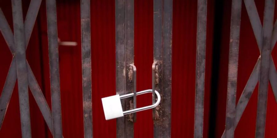 Eine Mehrheit der Deutschen steht hinter den Massnahmen des Teil-Lockdowns - Gastronomen werden wohl klagen. Foto: Christian Charisius/dpa