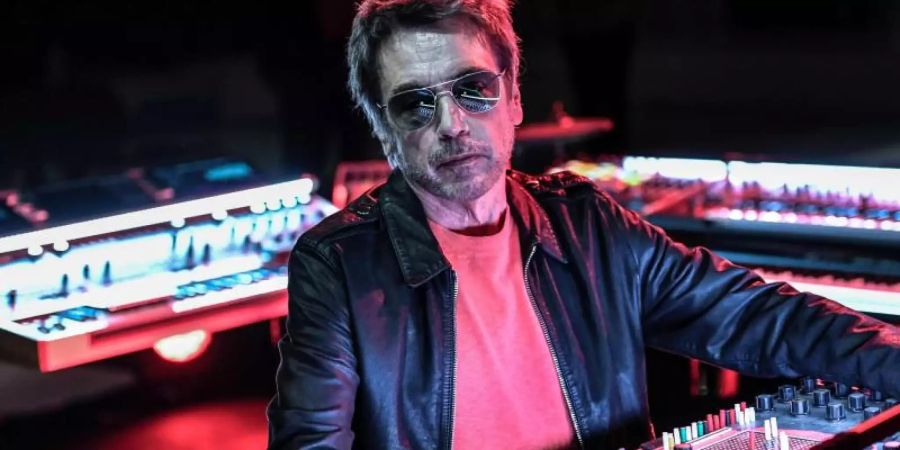 Jean-Michel Jarre: «2021 wird rocken, und das hat hier schon begonnen.». Foto: Stephane De Sakutin/AFP/dpa